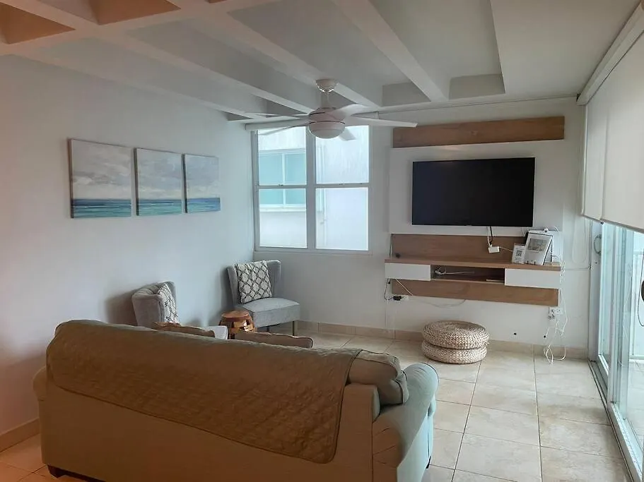 Beach Front 2 Bedroom 1 Bathroom Apt. San Juan Apartment