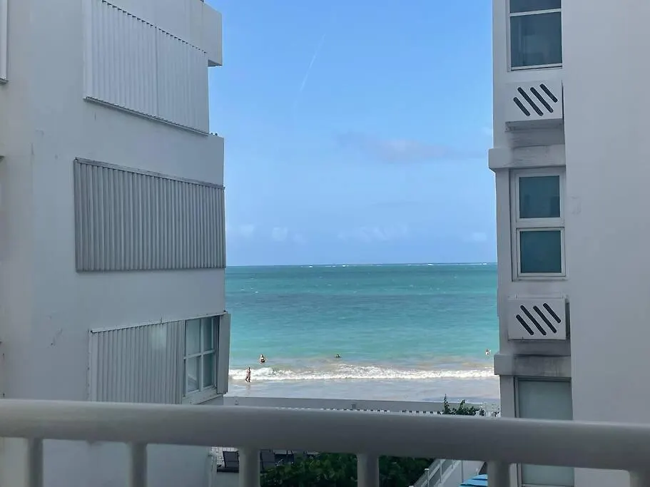 Beach Front 2 Bedroom 1 Bathroom Apt. San Juan Apartment
